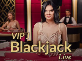 天空体育：诺阿·朗手指伤势严重，索博斯洛伊第一时间为他喊队医